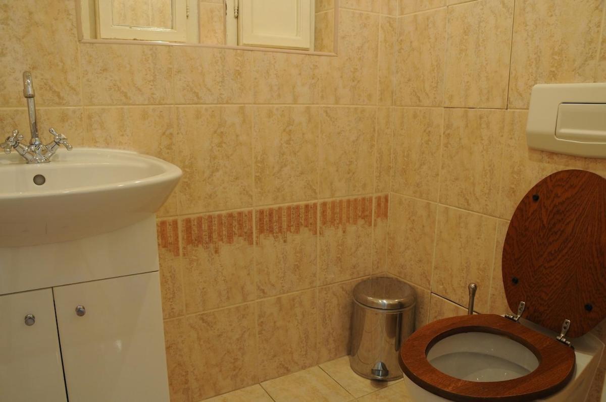 Large Sleeps Up To 10 M4a Apartment Prague